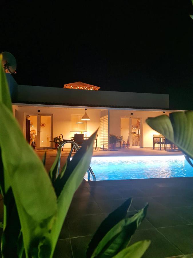 Villa Tino- Casa M Los Llanos De Aridane Bagian luar foto